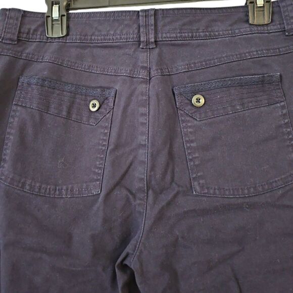 Gloria Vanderbilt All Around Slimming Effect Cargo Capri Pants Navy Blue Sz 10P - Picture 7 of 12